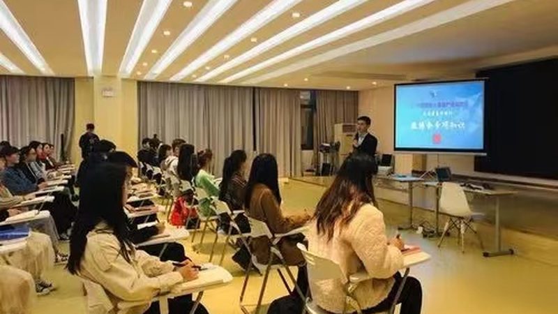 专本套读费用构成解析：揭秘费用背后的秘密